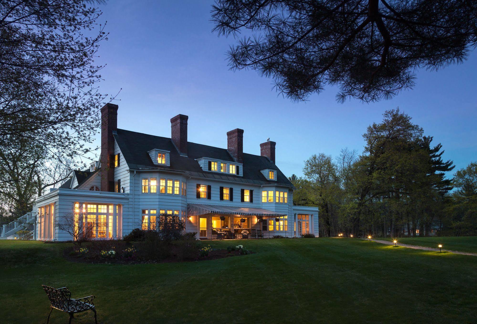 Four Chimneys Inn Bennington Eksteriør bilde
